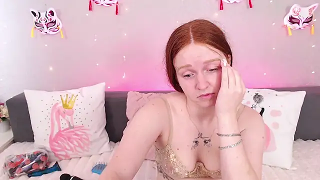 Evarey  online show from July 17, 5:14 am
