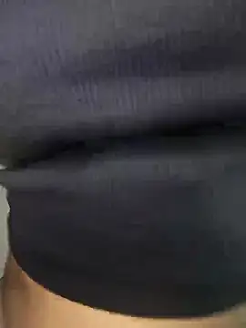 anshika0124 online show from October 28, 4:49 am