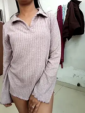 anshika0124 online show from December 22, 5:04 am