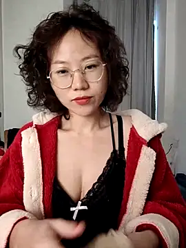 nini10052025 online show from November 22, 1:15 am