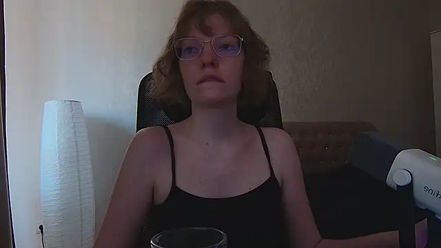 emymayy online show from August 1, 9:19 am