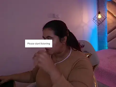 Addyy 02 online show from October 18, 11:33 am