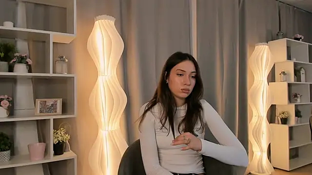 MissyHuf online show from October 8, 8:23 am