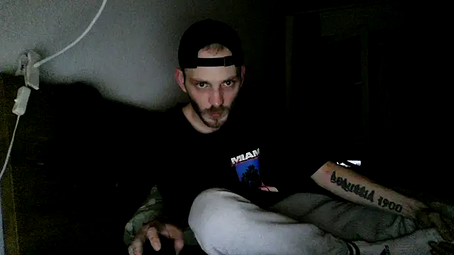 MolleDolle online show from October 28, 4:27 am