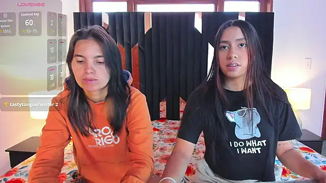 Sofy and Mia online show from October 30, 12:17 pm