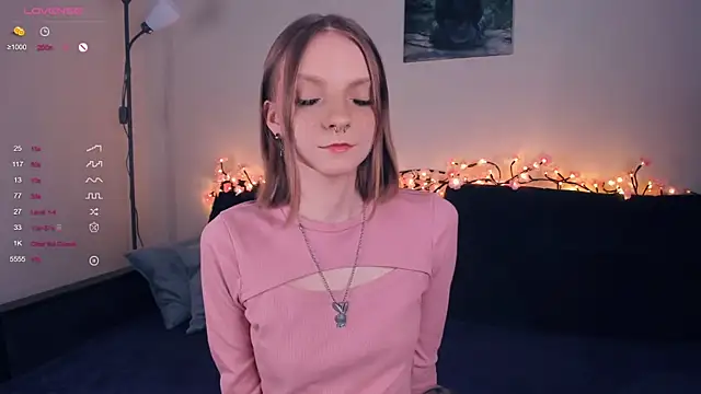 Snapshot of Golden_dawn chatting on October 28, 7:34 am Golden dawn online show from October 28, 7:34 am