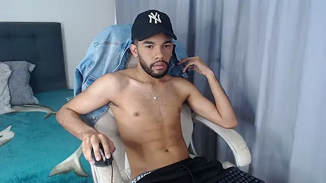 Snapshot of andresnoir_ chatting on October 12, 2:16 pm andresnoir online show from October 12, 2:16 pm