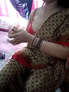 Snapshot of Beauty_Queen_Soniya chatting on November 13, 8:57 am Beauty Queen Soniya online show from November 13, 8:57 am