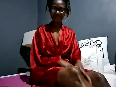 NaughtyCouga online show from April 4, 4:00 am