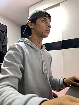 ErosDominant online show from November 20, 1:50 am