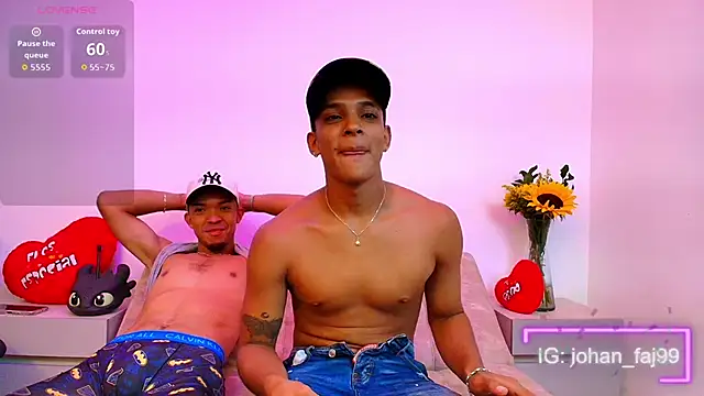 Snapshot of thomas_elg chatting on October 15, 4:23 am thomas elg online show from October 15, 4:23 am