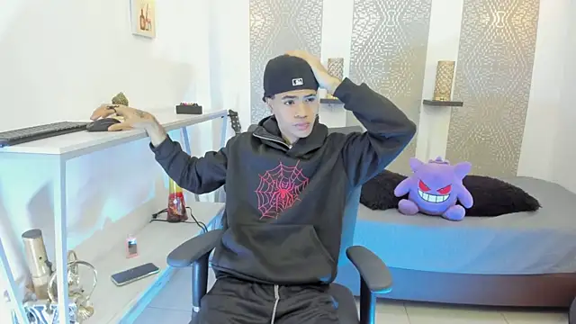 JacobBlackwell  online show from December 14, 7:29 pm