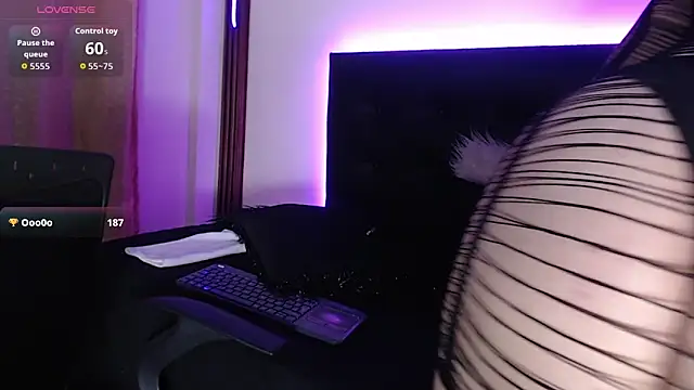 SeleneMore online show from March 10, 8:47 pm