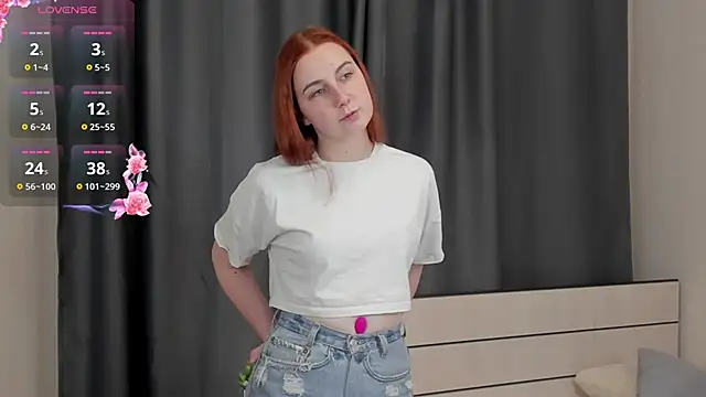 KellyeOun online show from November 12, 2:01 am