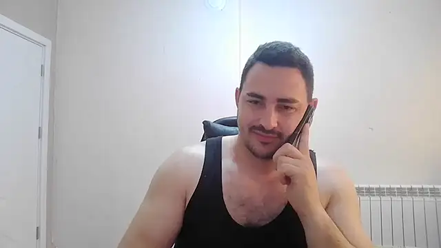 Snapshot of mastermute chatting on May 17, 6:22 am mastermute online show from May 17, 6:22 am