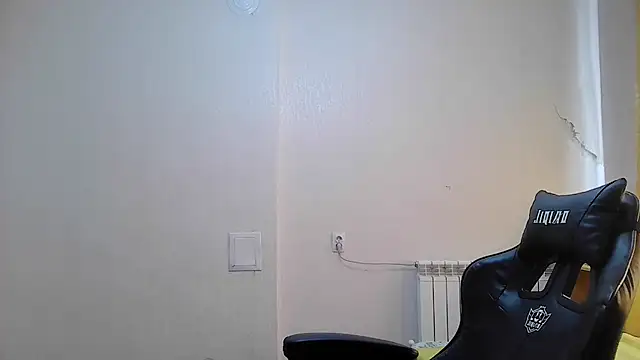 Snapshot of mastermute chatting on June 3, 7:55 am mastermute online show from June 3, 7:55 am
