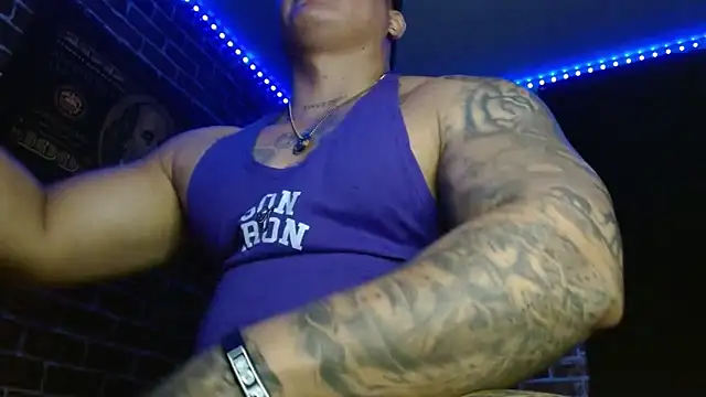 jordan bigcock  online show from December 17, 3:29 pm