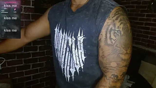 Snapshot of jordan_bigcock_ chatting on February 12, 7:58 am jordan bigcock online show from February 12, 7:58 am