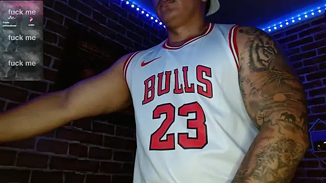 Snapshot of jordan_bigcock_ chatting on February 14, 8:11 am jordan bigcock online show from February 14, 8:11 am