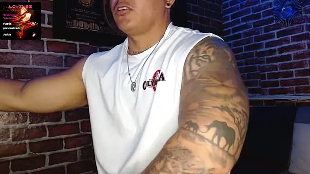 Snapshot of jordan_bigcock_ chatting on February 22, 7:51 am jordan bigcock online show from February 22, 7:51 am