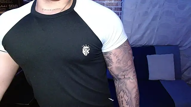 Snapshot of jordan_bigcock_ chatting on February 26, 3:27 am jordan bigcock online show from February 26, 3:27 am