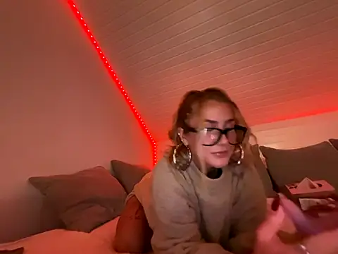 goddesemiiyy online show from November 2, 7:27 pm