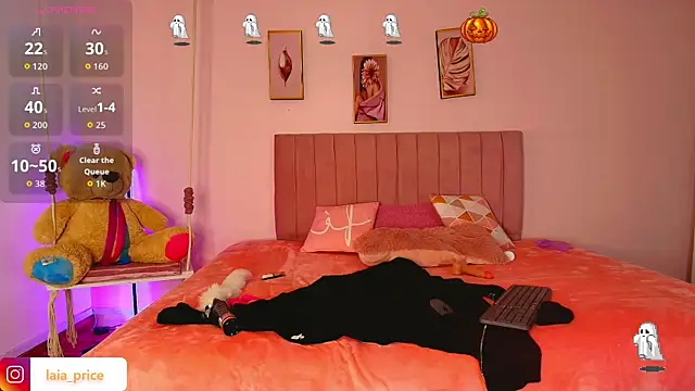 Snapshot of little_ellie_1 chatting on October 25, 7:41 pm little ellie 1 online show from October 25, 7:41 pm