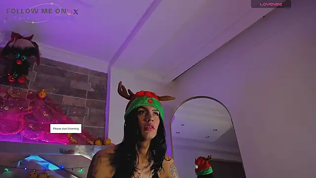 tahhlia rouge online show from November 21, 7:45 pm