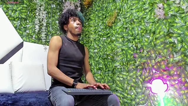 REDBRYAN EBANO online show from October 22, 7:24 pm