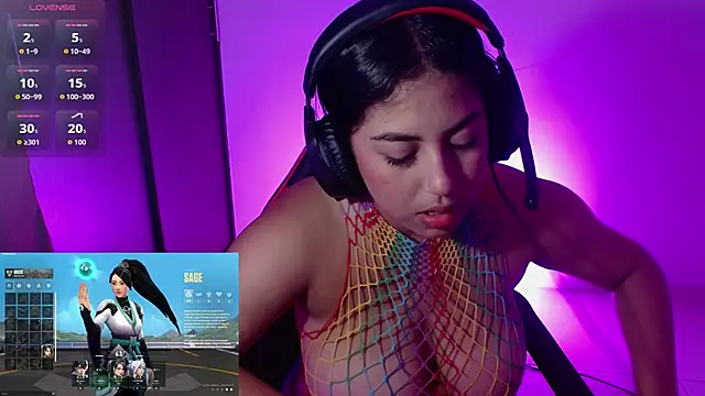 mariam ferrer online show from October 31, 7:37 pm