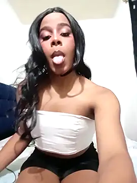 Snapshot of Nelsareth chatting on February 4, 5:13 am Nelsareth online show from February 4, 5:13 am