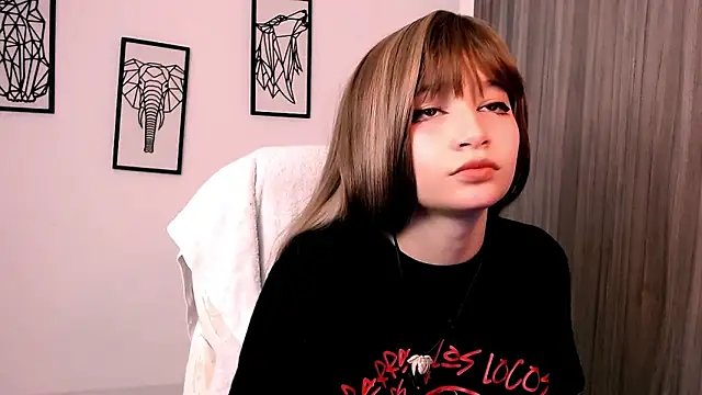 EmuOtori online show from October 21, 3:13 pm