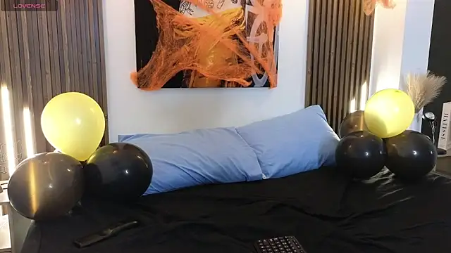 Kitty Bombon online show from October 22, 8:19 pm