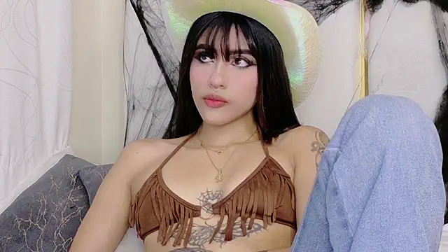 Amara prescott online show from October 30, 8:20 pm