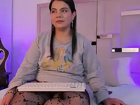 DayanaNaughty online show from November 2, 4:15 am