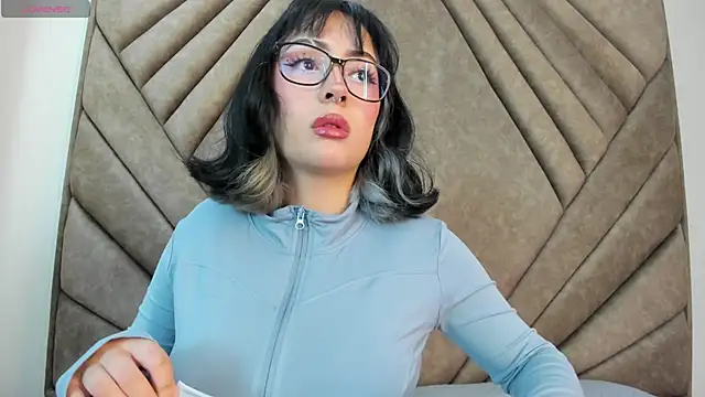 Mythical Girl online show from October 16, 7:37 pm