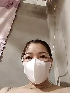 Snapshot of ladzy_sexy chatting on October 31, 3:46 pm ladzy sexy online show from October 31, 3:46 pm