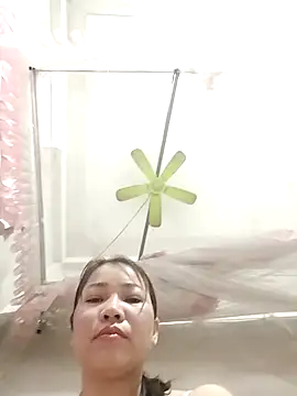 Snapshot of ladzy_sexy chatting on November 20, 6:07 pm ladzy sexy online show from November 20, 6:07 pm