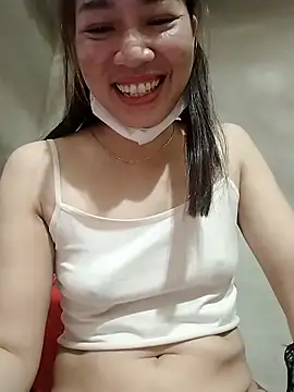 Snapshot of ladzy_sexy chatting on November 21, 6:39 pm ladzy sexy online show from November 21, 6:39 pm