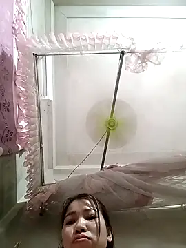 ladzy sexy online show from April 12, 9:09 pm