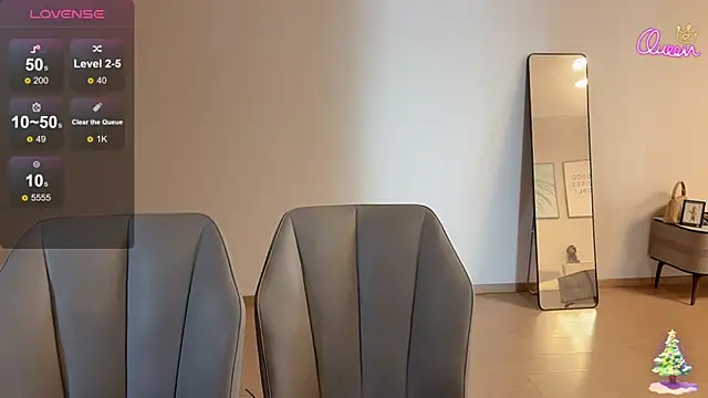 Snapshot of Alyssa-8 chatting on March 21, 5:34 am Alyssa-8 online show from March 21, 5:34 am