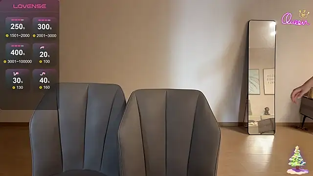 Snapshot of Alyssa-8 chatting on March 29, 5:18 am Alyssa-8 online show from March 29, 5:18 am