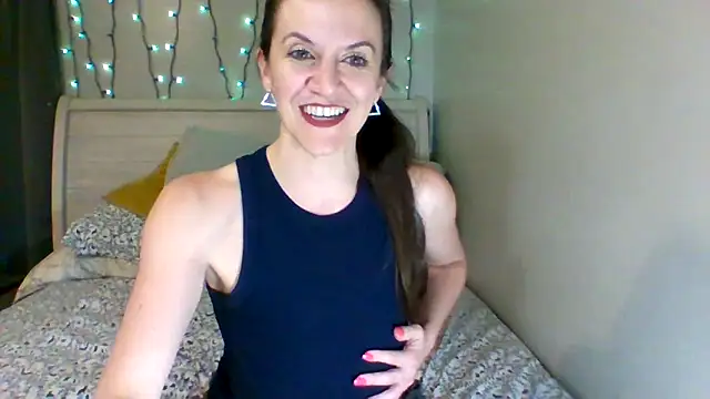 easy briezy online show from March 24, 2:05 am