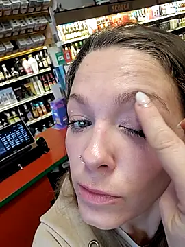 Snapshot of Cassaroll333 chatting on April 12, 2:55 pm Cassaroll333 online show from April 12, 2:55 pm