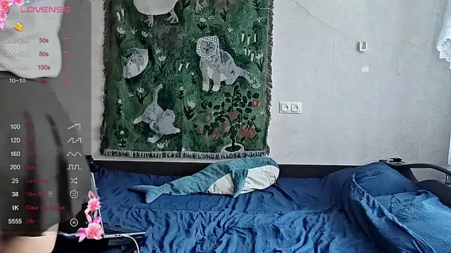 MiaLovelyOne online show from February 9, 11:47 am