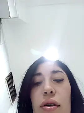 Snapshot of AbbyLewiis chatting on November 29, 10:07 am AbbyLewiis online show from November 29, 10:07 am