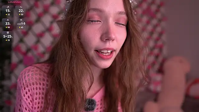 Petite Polly online show from November 2, 6:10 pm