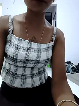 sexy Lili 01 online show from October 7, 5:10 pm