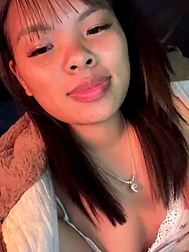 hello-cute online show from December 5, 6:11 am