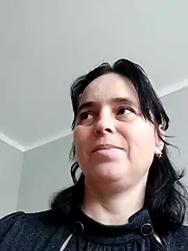 Snapshot of Ella-433 chatting on April 14, 7:58 am Ella-433 online show from April 14, 7:58 am